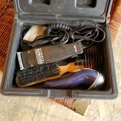 Adjustable home pet clippers Kit.  Include adjustable Combs.  Priced to go.