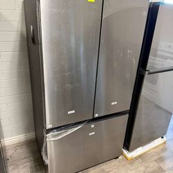 Samsung stainless steel French door fridge new with warranty