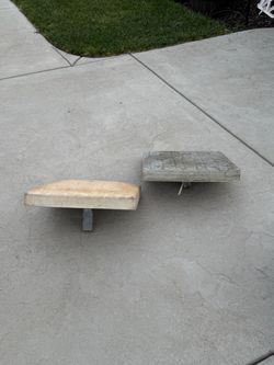 Baseball / softball bases with metal spike