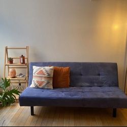 Futon / Couch!! (Delivery Available)
