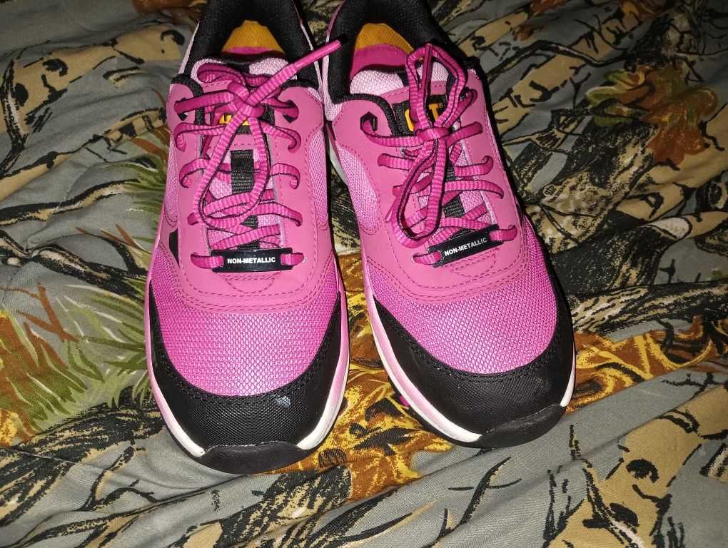 Cat Steel Shoes New Size 6