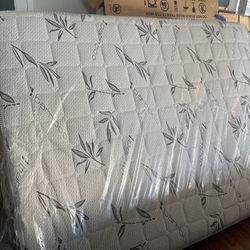 QUEEN SIZE MATTRESS SET PICK UP TODAY
