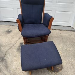 Nursing rockerchair good condition 