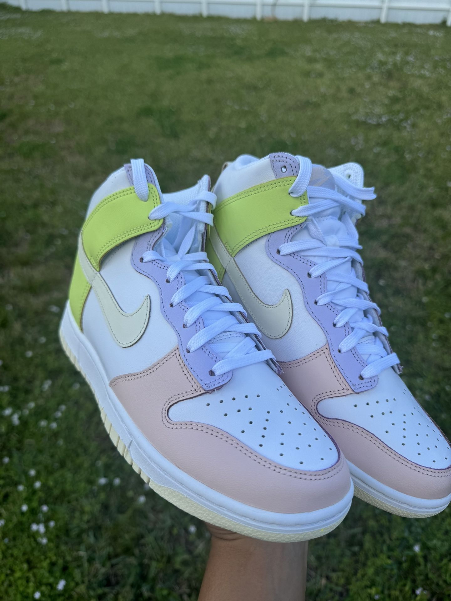 Nike Dunk Pastel Size 8 Brand New