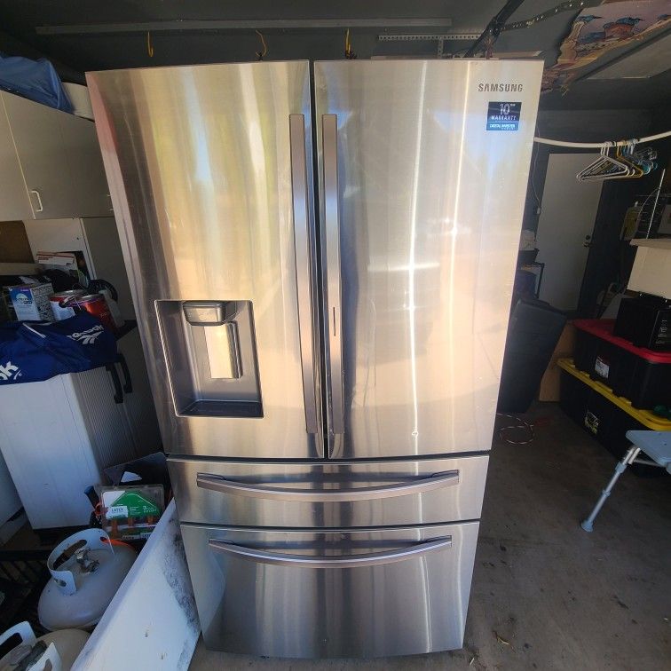 SAMSUNG FRIDGE MODEL RF28R7351SR/AA