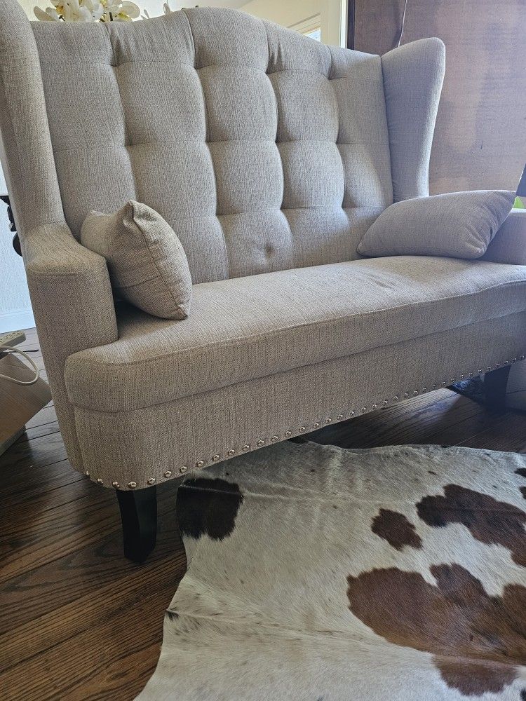 Modern Glam Wingback Tufted Loveseat