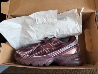 Women’s New Balance 740