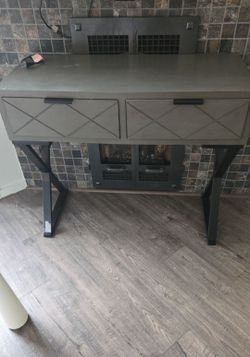 Free desk, or leaving room furniture