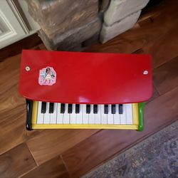 Melissa and Doug Piano 