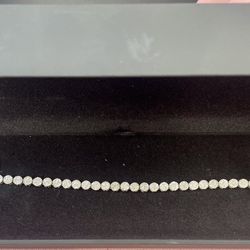 10k Gold 4mm Real Diamond Bracelet. VS Diamonds 