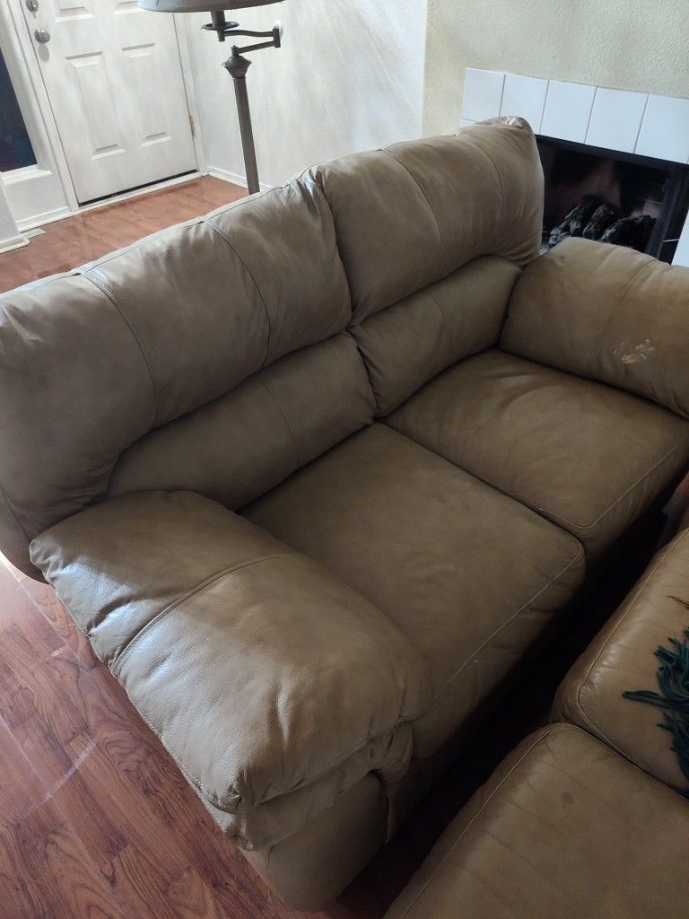 Free Sofas