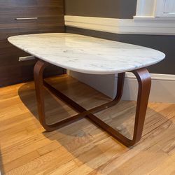 West elm Leigh Marble Coffee Table Worth $500 For $200