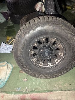 Rims and tiRes almost new