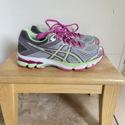 Women’s ASICS Shoes