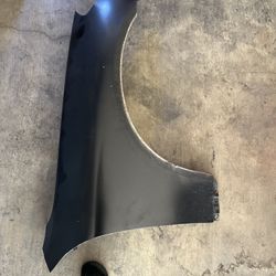 Passenger side fender g35