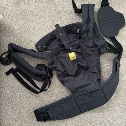 Lillé Baby Carrier