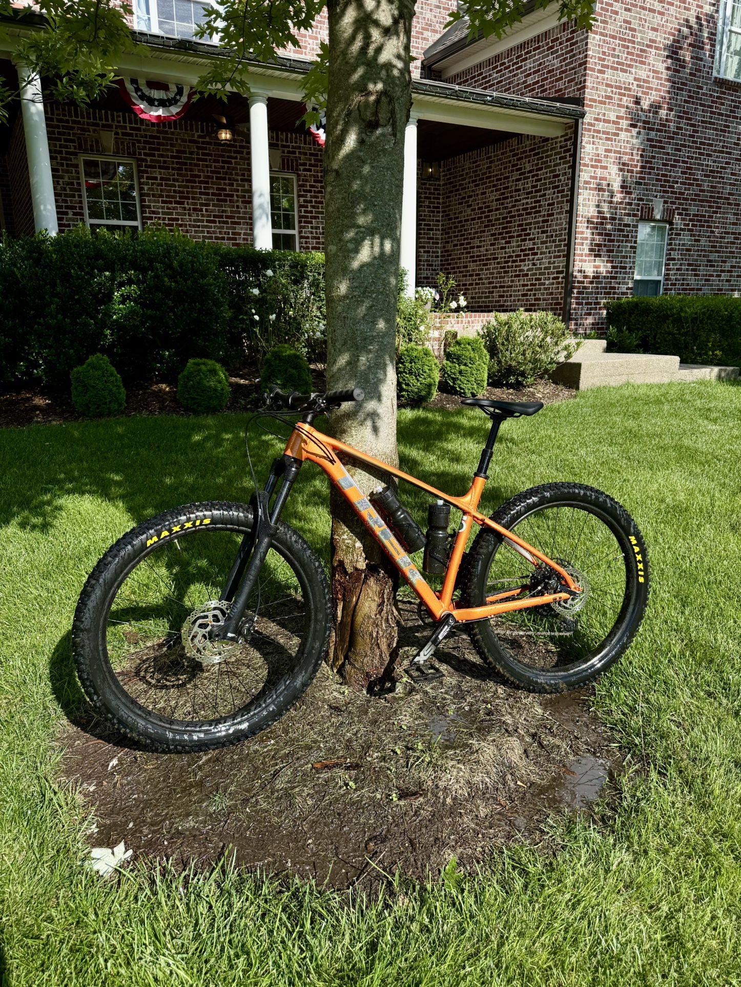 Trek Roscoe 7 Mountain Bike