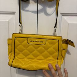 Micheal Kors Yellow Bag