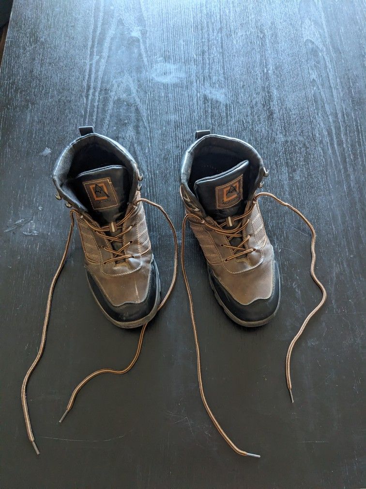 10.5" Hiking Boots