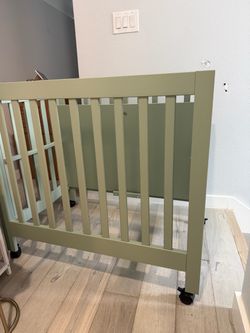 Babyletto Orgami Mini Crib