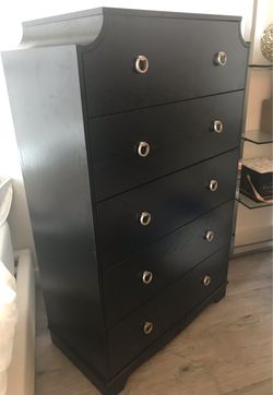 Modern dresser chest 5 drawers 50”H large - like new