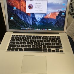 Mid 2010 MacBook i7 15 Inch