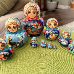 Set of Russian Matryoshka Nesting Dolls-64th St & Bell