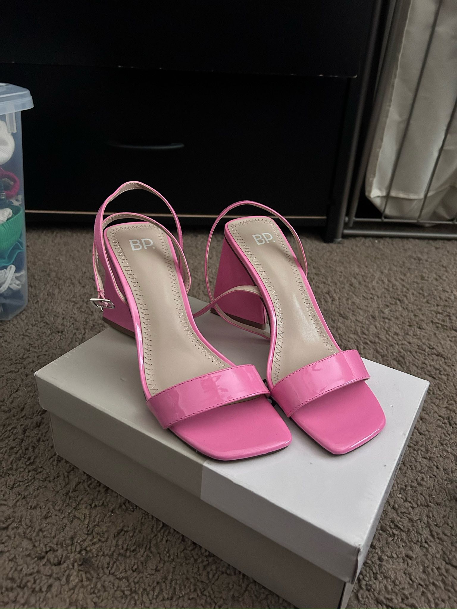 Pink BP Buckle High (3-3.9 in) Heels