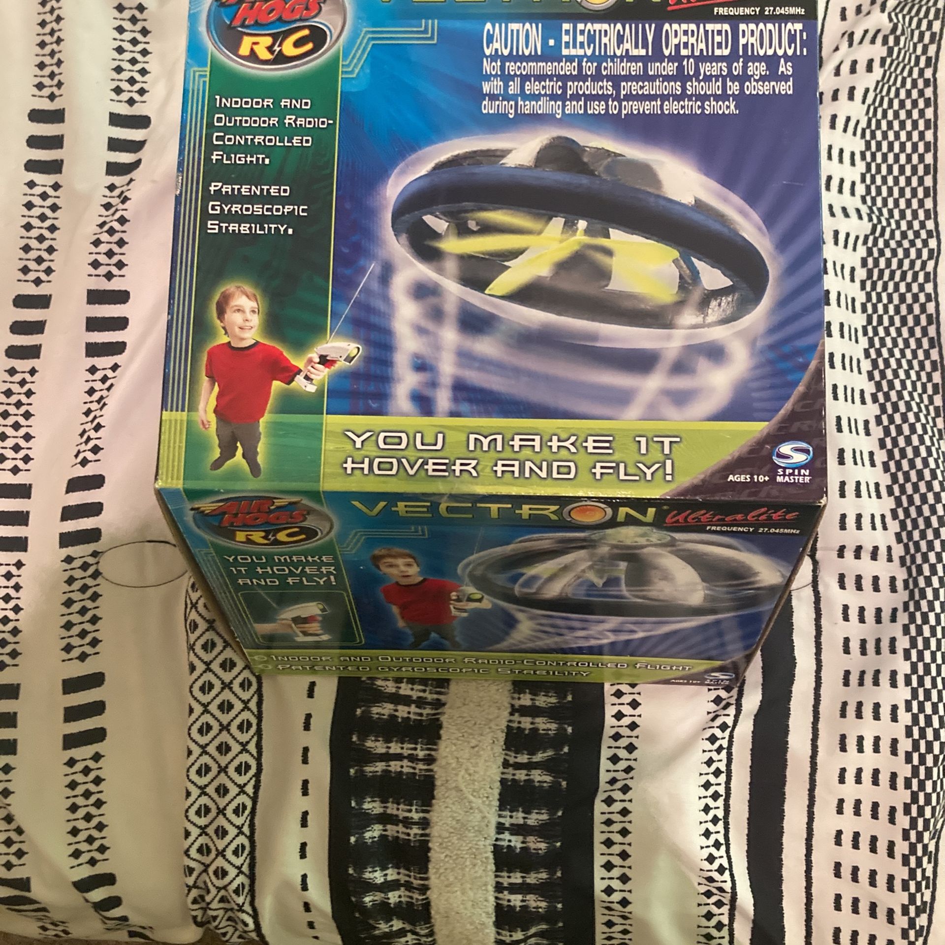 NIB Air Hogs R/C Vectron Ultralite Radio Controlled Vehicle