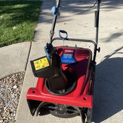 TORO Power Clear 412 QE Snow Blower 