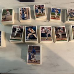 100s Of 1992 Upper Deck Baseball MLB