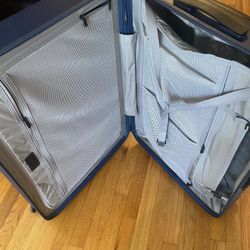 Monos Large Luggage