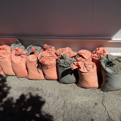 16 Heavy Sandbags – ~30 lbs Each | Great for Floods, Tarps, Construction 