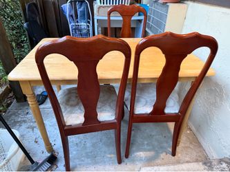 Dining Table/3chairs -Free- Must Go
