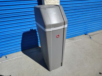 Water Softener 4200 Grain Capacity *Used /On Off Clean Filter 