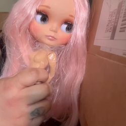 Blythe Doll Tan Matte Pink Hair -NEW