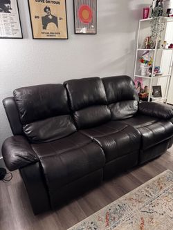 S3XY Couch