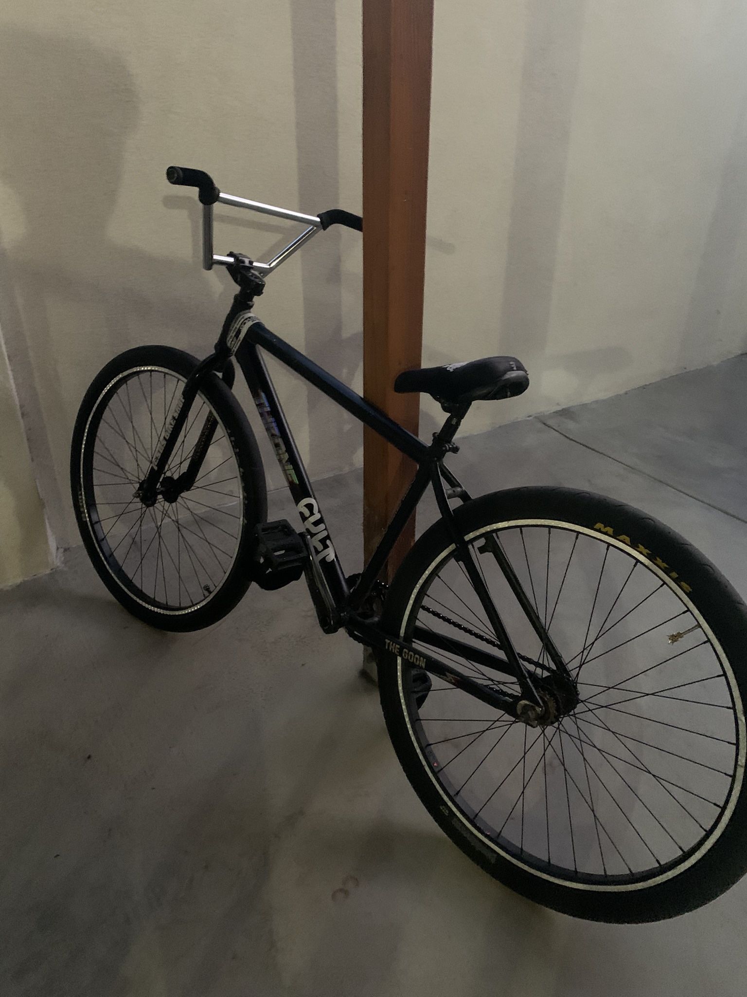 Throne Goon 29 Fixie