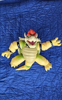 The Super Mario Bros. Movie 7" Fire Breathing Bowser Figure