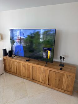 Tv stand / credenza