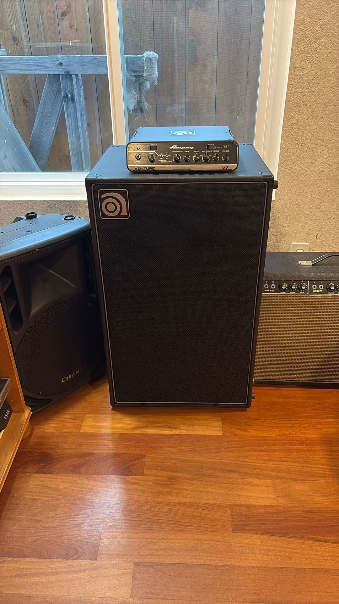 Ampeg V7 Head And Matching Ampeg V212 Cabinet