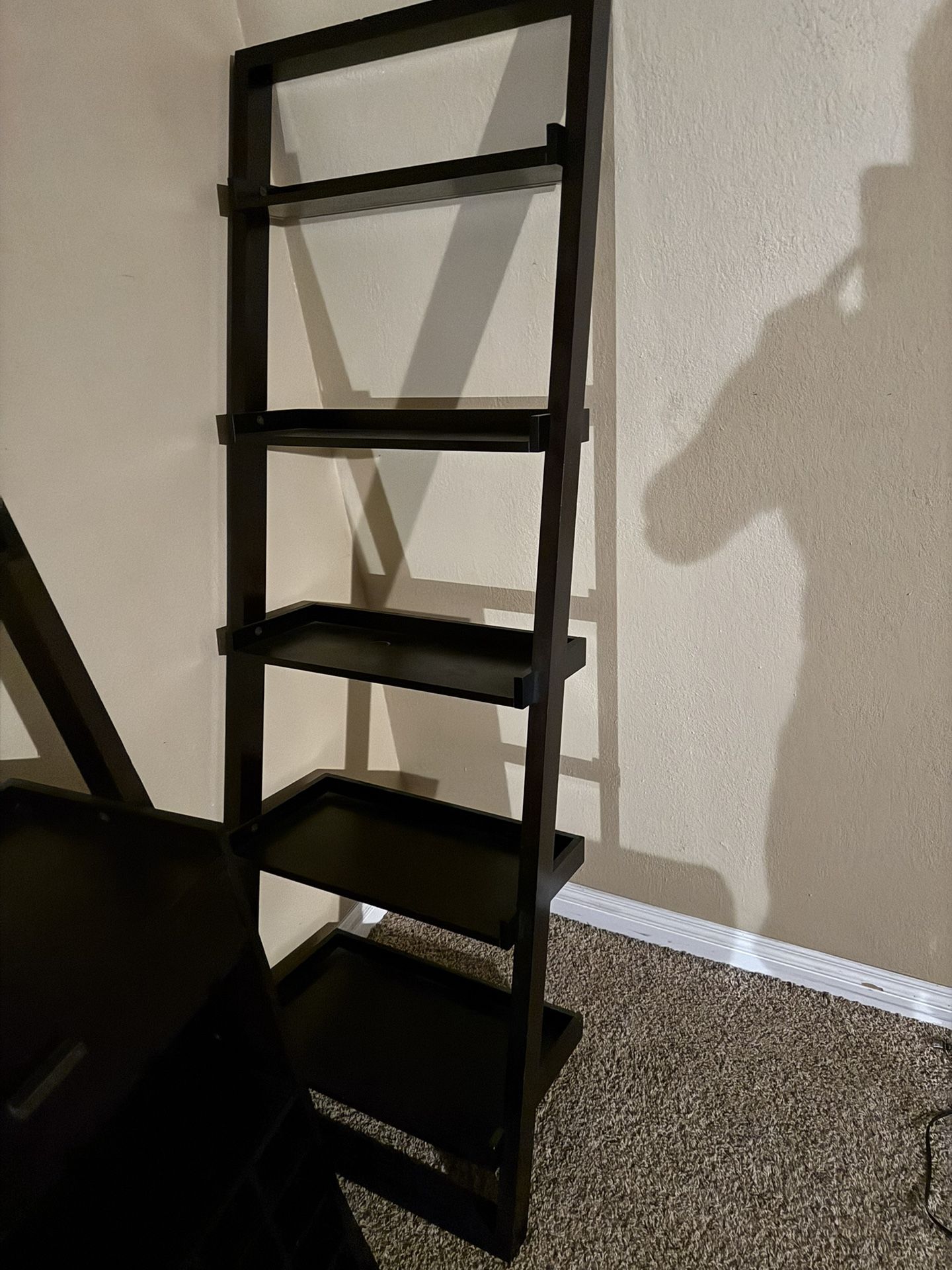 Bellamy Leaning Shelf