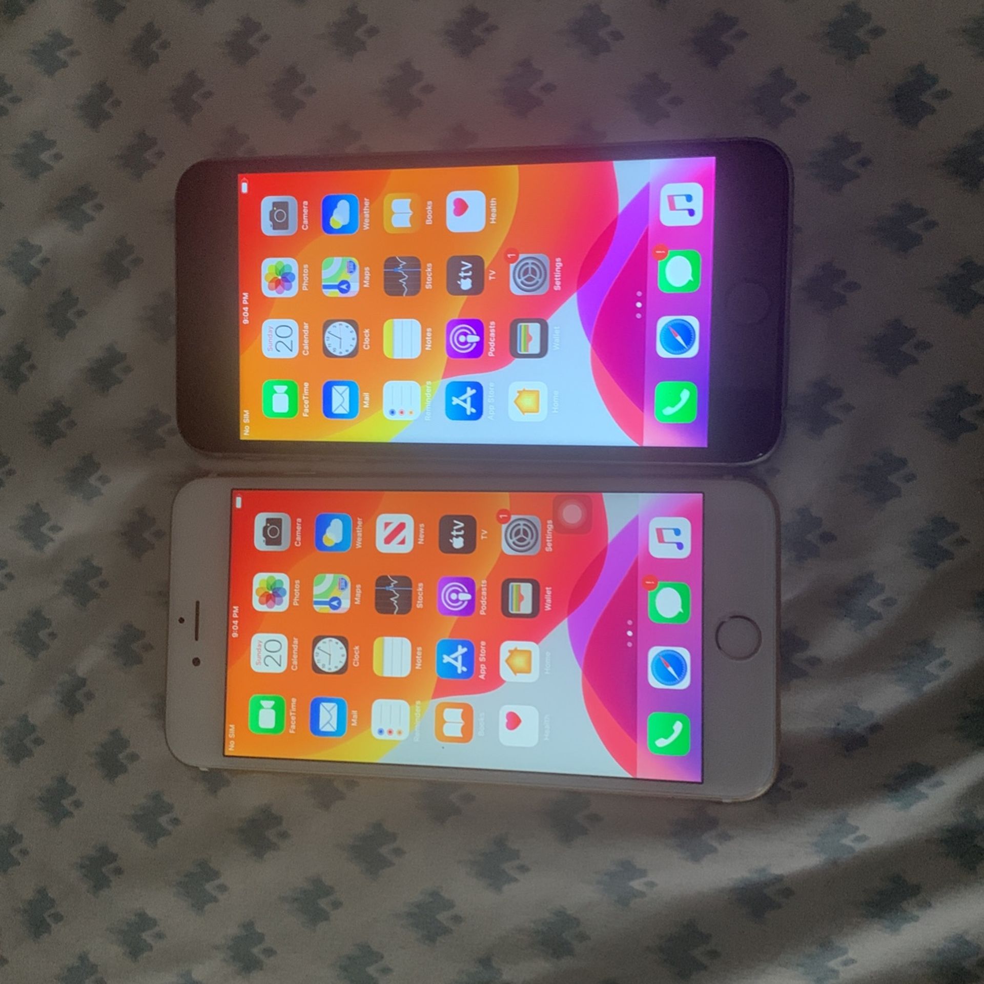 (A Lot Of 2 iPhone 6s Plus 64gb Unlocked For All USA and Overseas Carrier Networks For $360