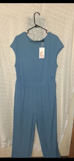Light blue sleeveless jumpsuit with a wide leg style (XXL)