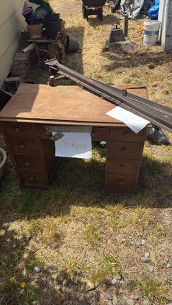 Free wood desk and queen size frame