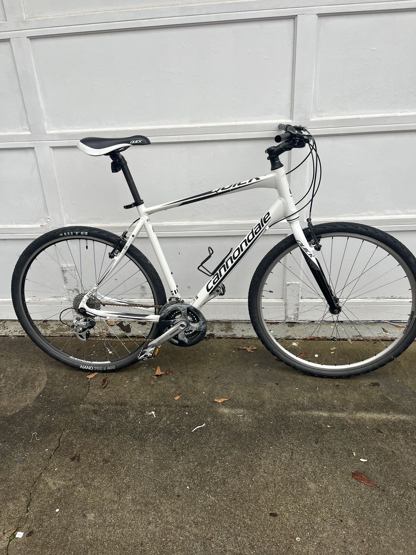 Hybrid Cannondale 