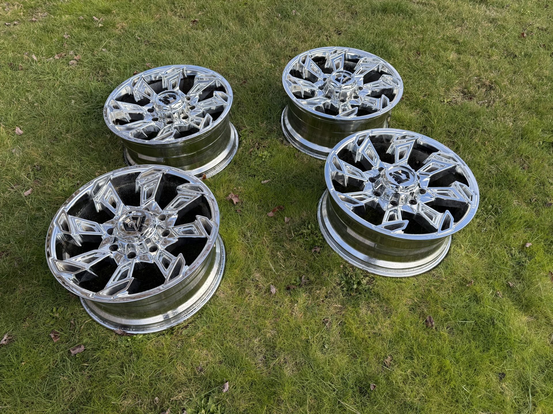 4 Gear 20x9 Truck 8 Lug Chrome Wheels