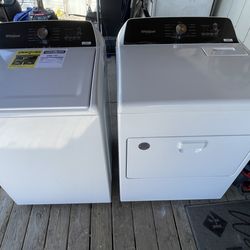 Good working whirlpool super capacity, washer and dryer set