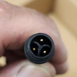 Urtopia Carbon Fold 1 Charger 3 Prongs Hard To Find 