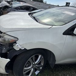 Driver fender 2010 Nissan Murano white